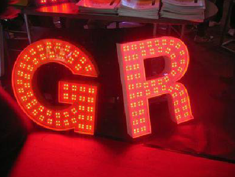 武汉LED发光字有哪些优势？